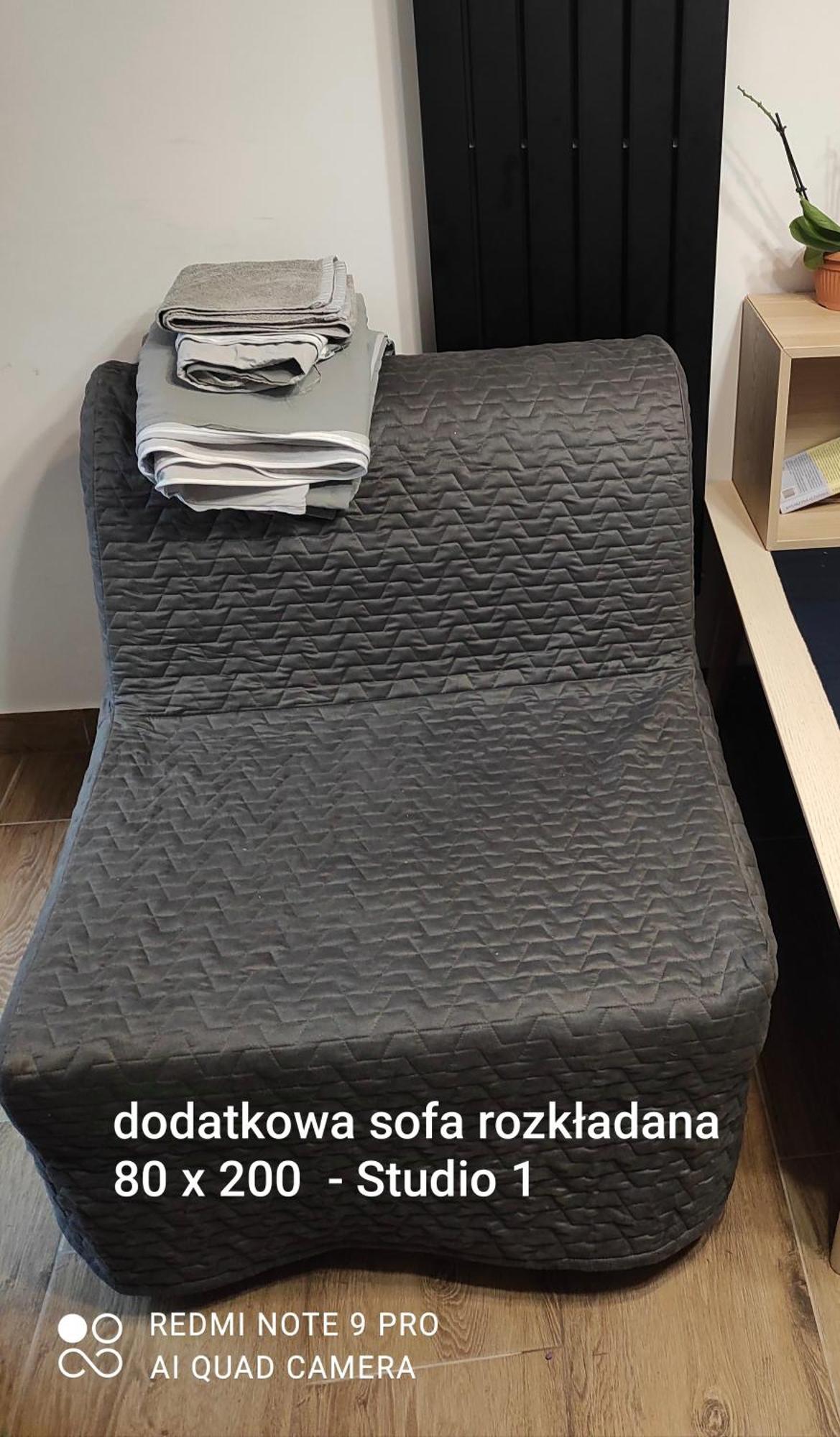 Urocze Studia: Sauna, Kominek i Ekonomiczne Opcje Blisko Warszawy Lomianki Exterior photo